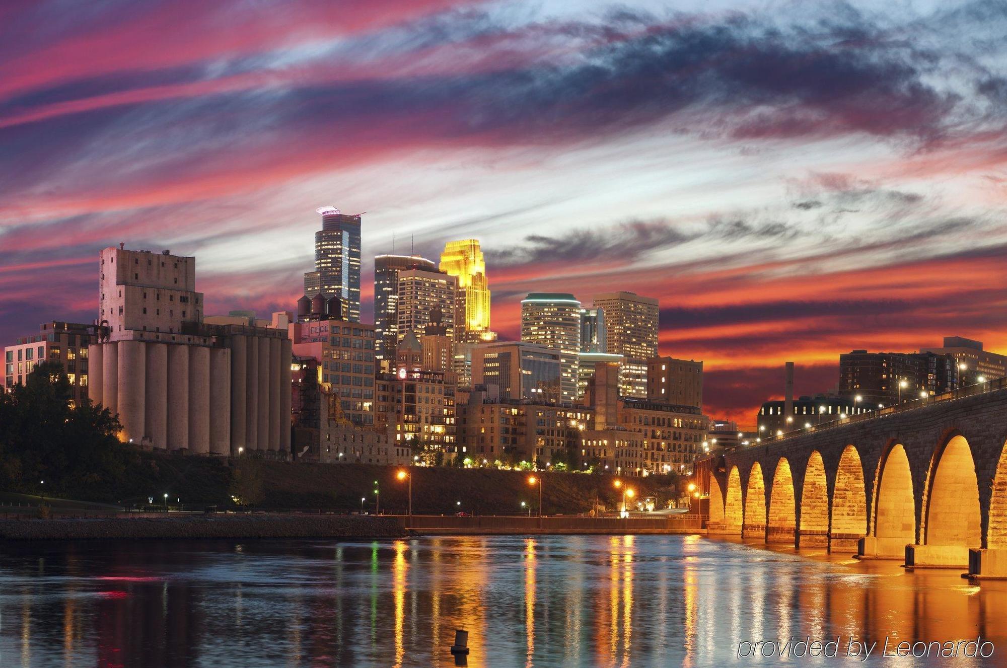 Residence Inn Minneapolis Downtown At The Depot Экстерьер фото