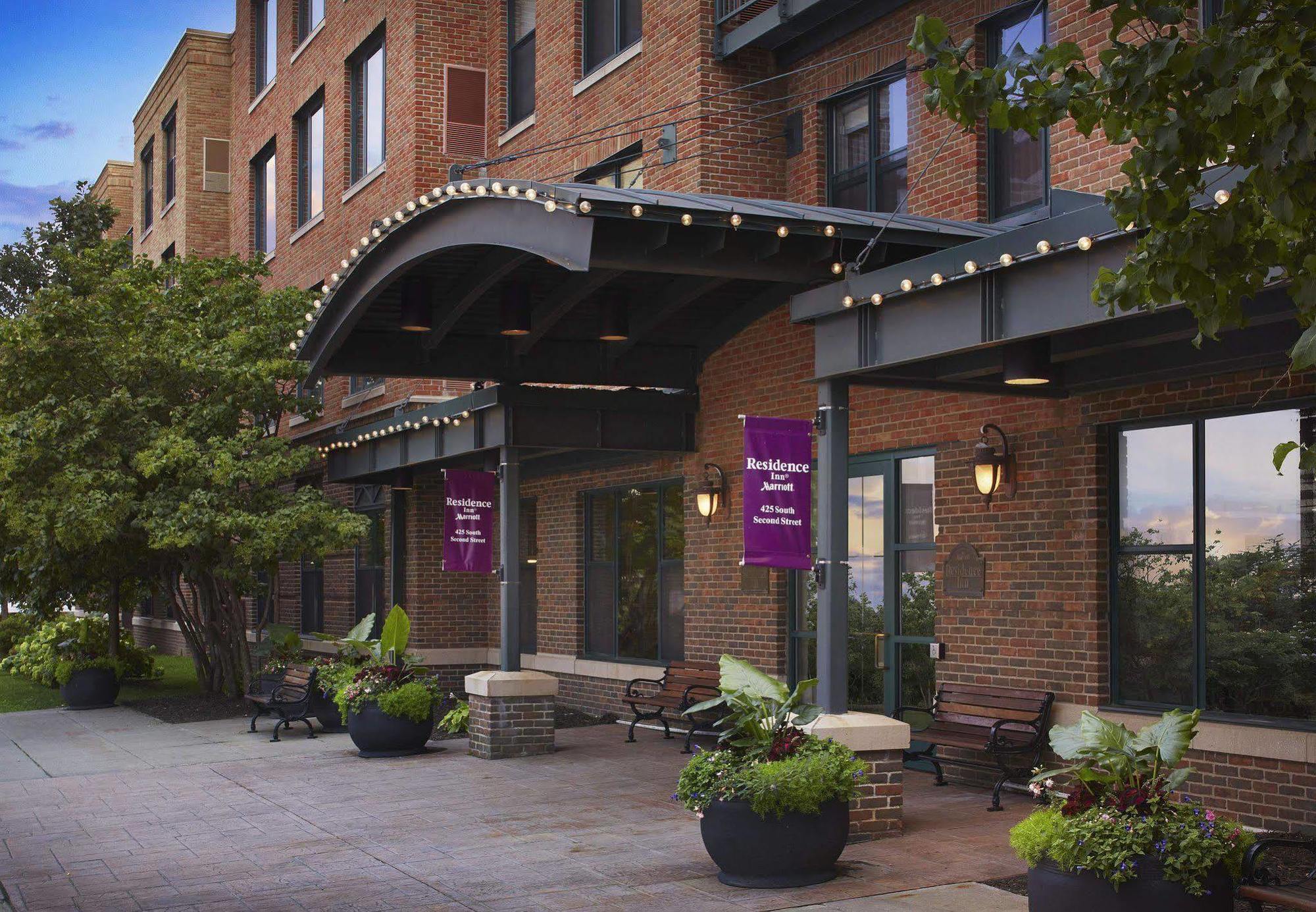 Residence Inn Minneapolis Downtown At The Depot Экстерьер фото